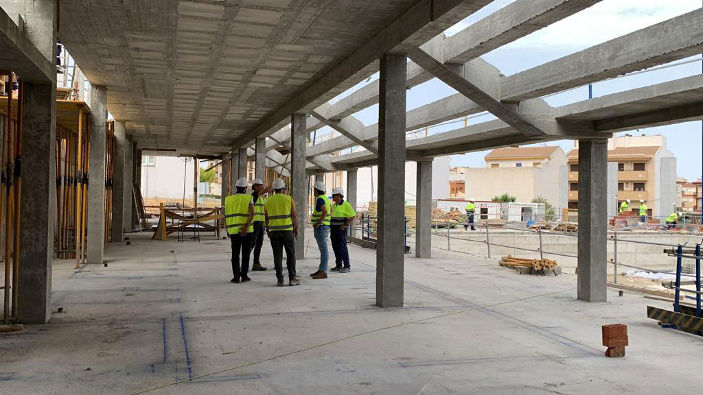 Visita a la obra de la Piscina Cubierta Municipal