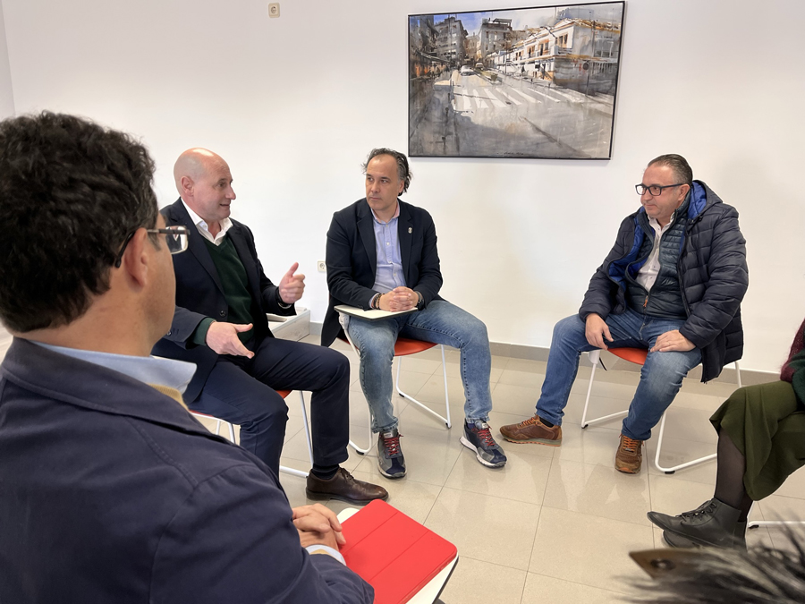 La Diputación de Jaén y Resurja ponen en marcha una campaña de reciclaje de envases de vidrio en la hostelería torrecampeña