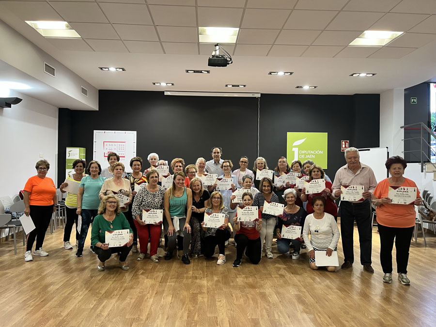 Clausurado el taller de baile para personas mayores
