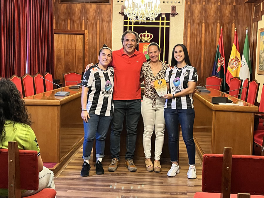 Recibimiento al equipo femenino de Marca Futsal, campeonas de la Copa Delegado