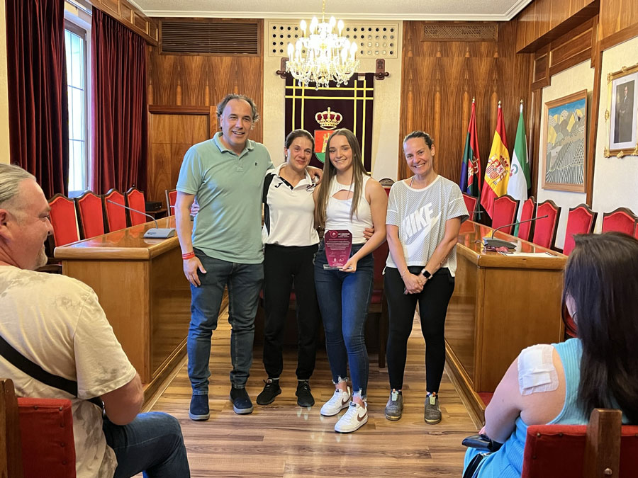 Recibimiento a la luchadora Rosa Molina, bronce en el Campeonato Europeo U17
