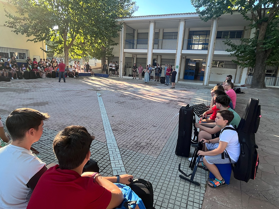 Comienzan los Cursos de Natación con éxito rotundo