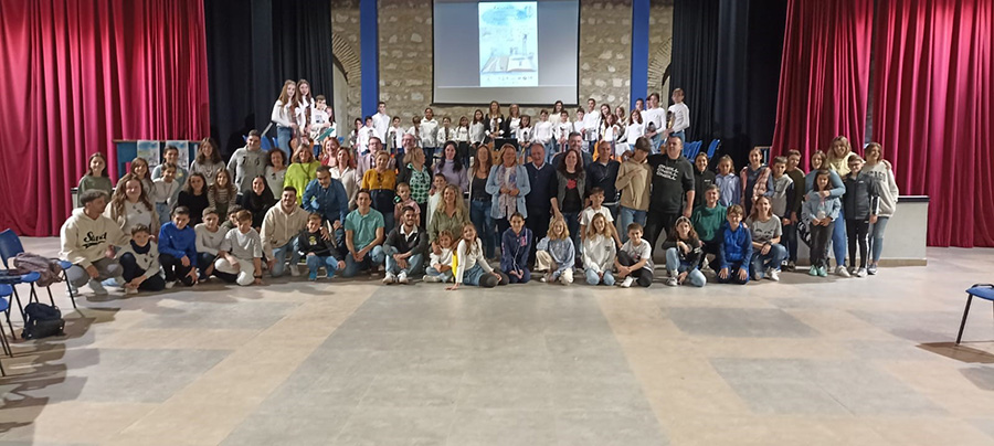 Representantes del Consejo Local de la Infancia y Adolescencia presentes en el Encuentro Local