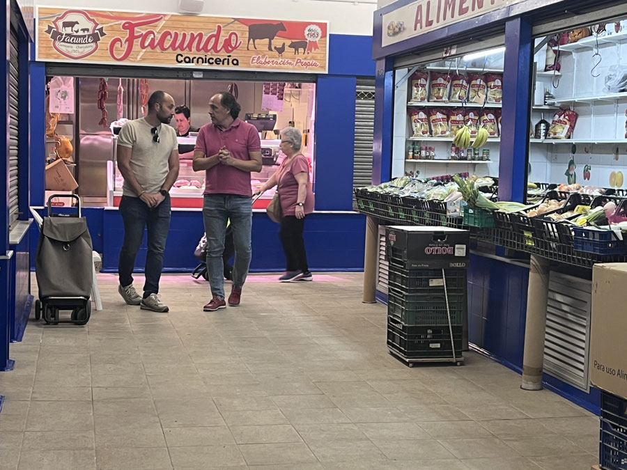 Renovación de la pintura interior del Mercado de Abastos