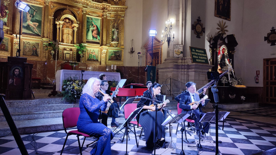 Escenario de excepción para el concierto de música antigua de Artemandoline