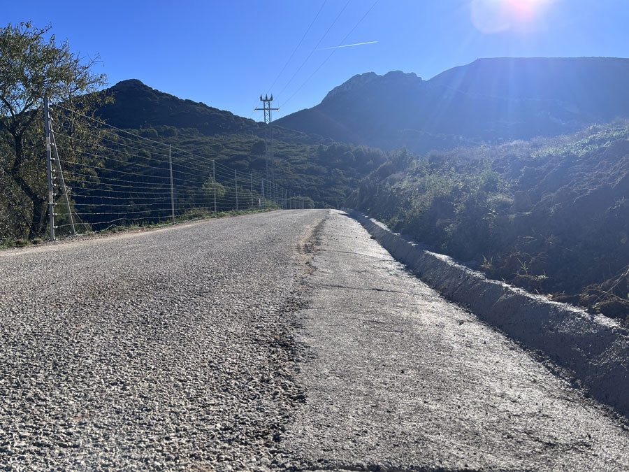 Actuación en el camino entre el paraje de Prado Redondo y Megatín
