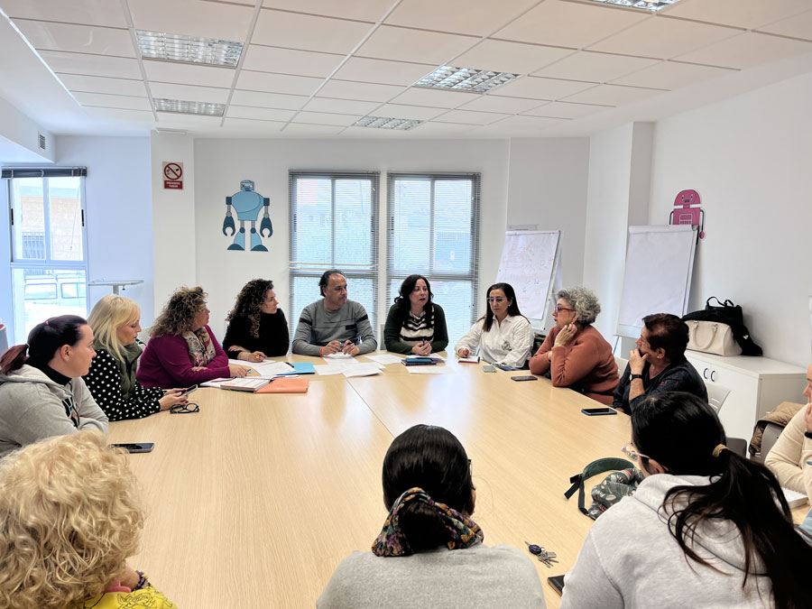 Reunión del Consejo Local de la Mujer para planificar los próximos meses