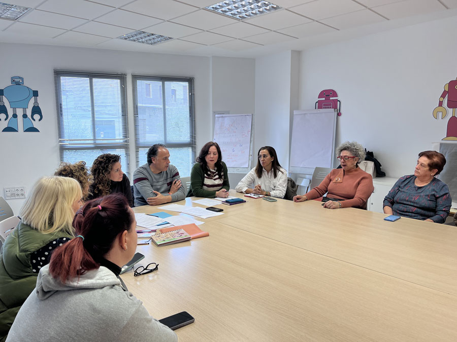Reunión del Consejo Local de la Mujer para planificar los próximos meses