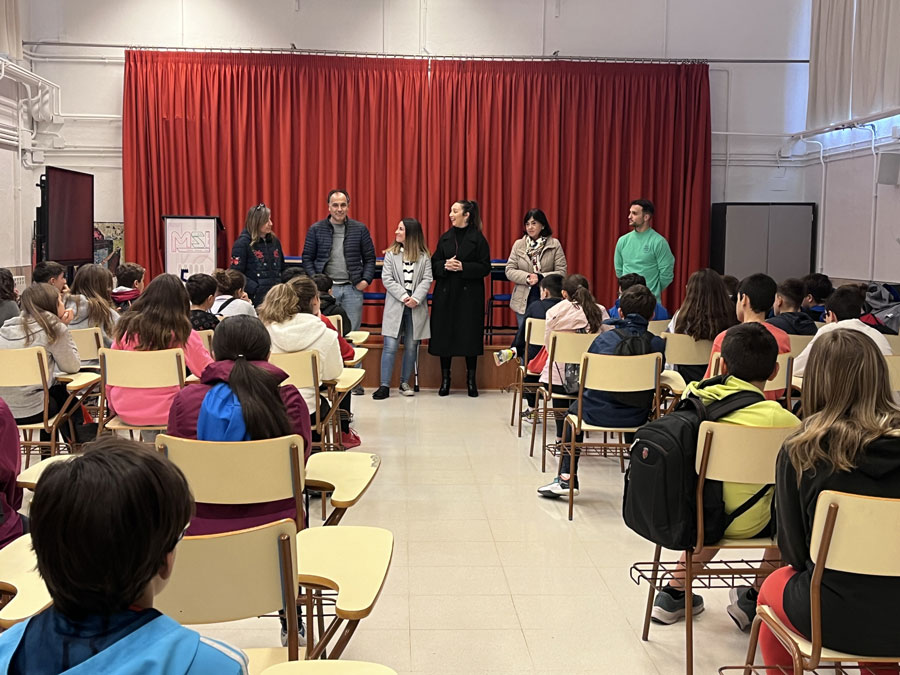 Alumnado de Torredelcampo participa en una Jornada Lúdico-deportiva