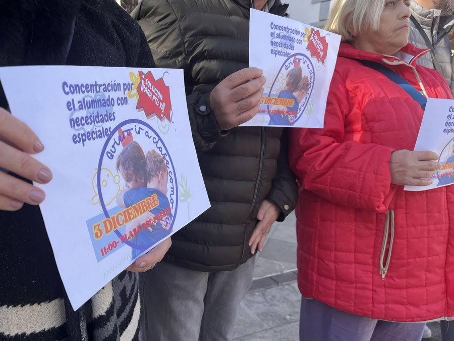 Apoyo municipal en la concentración por el alumnado con necesidades especiales