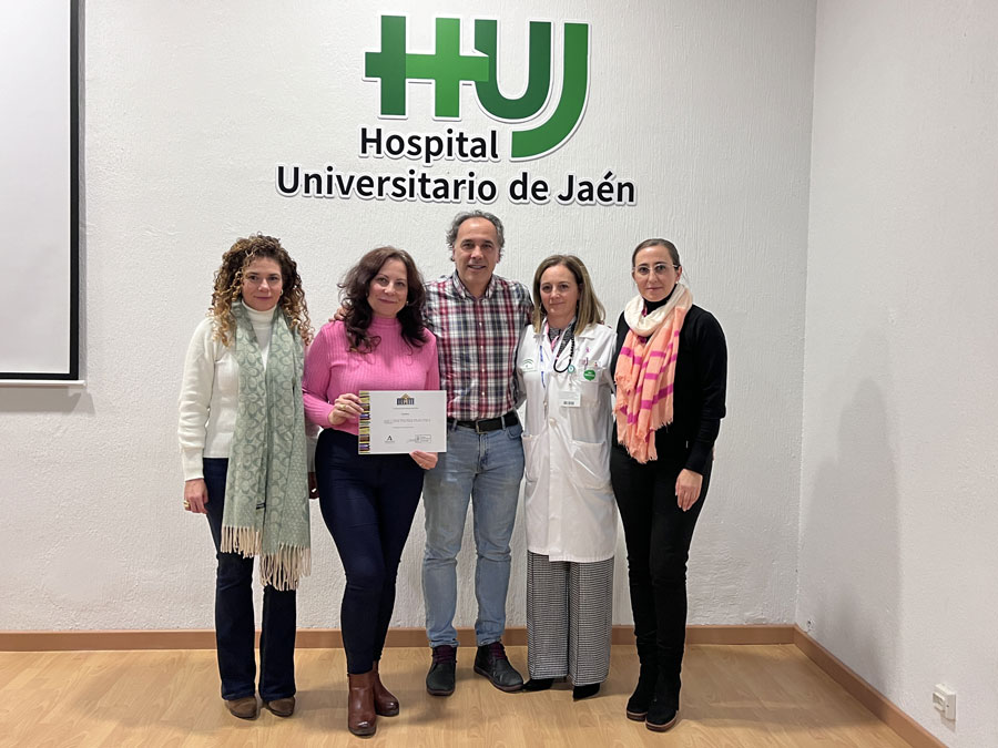 Reconocimiento al Centro de Información a la Mujer por su participación en la Escuela de Pacientes de Cáncer de Mama