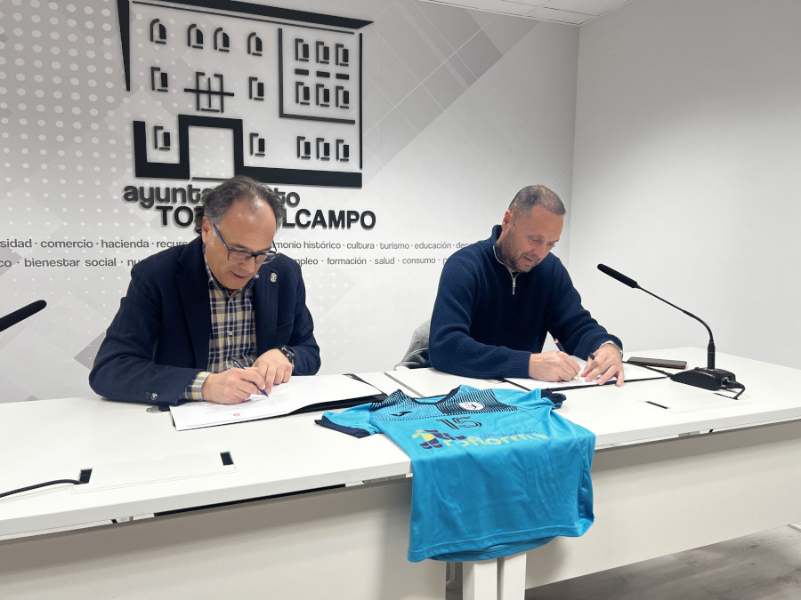 Torredelcampo refuerza su compromiso con el balonmano femenino