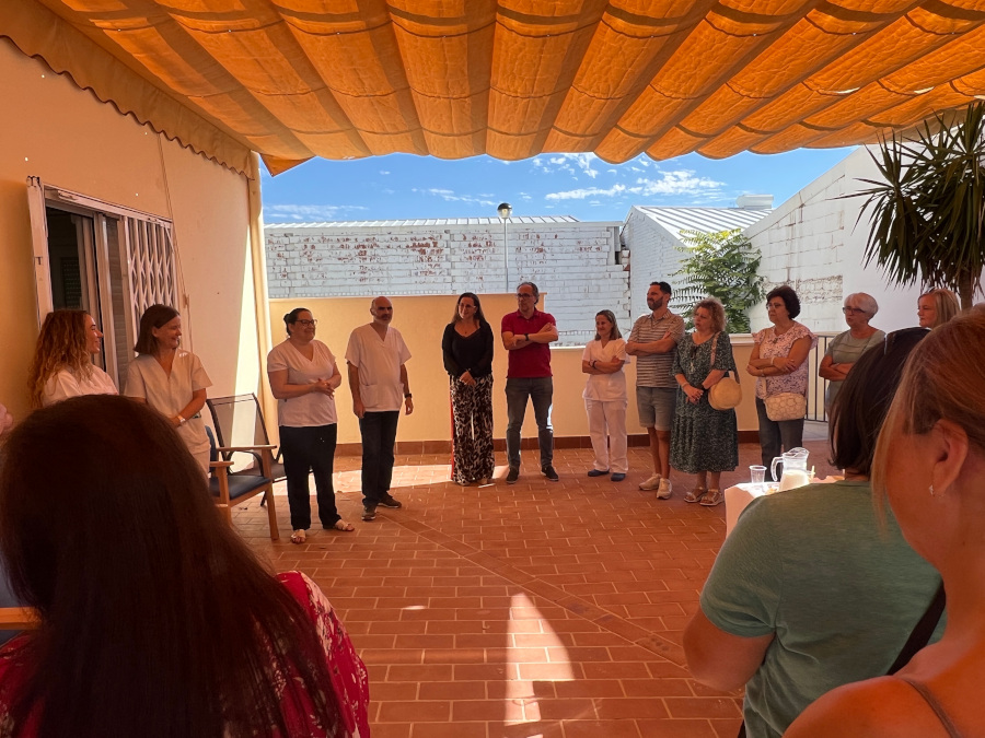 El Centro Arrayan celebra su tradicional desayuno de convivencia con residentes, familiares y profesionales