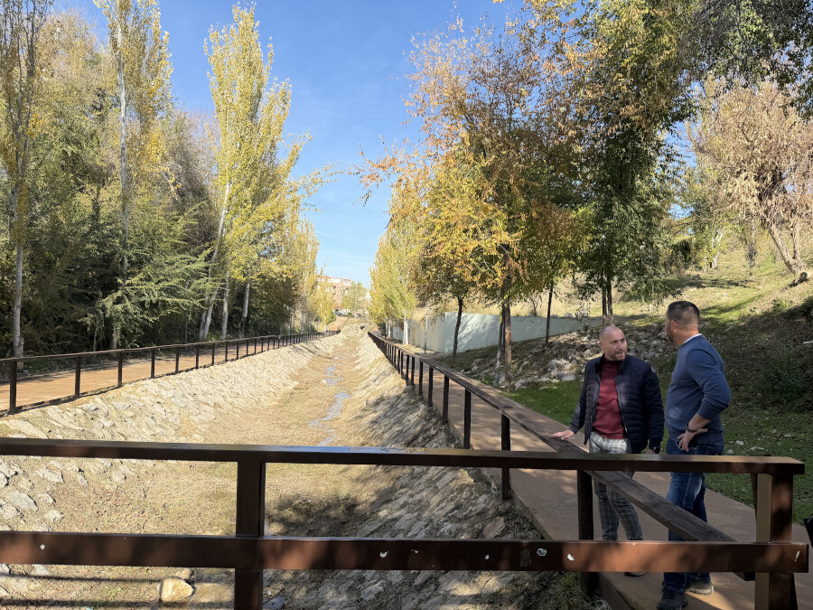 El Ayuntamiento refuerza la seguridad urbana con la limpieza de más de 1,4 km de cauces