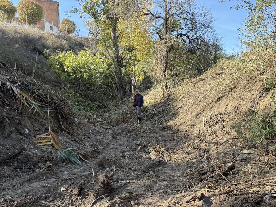 El Ayuntamiento refuerza la seguridad urbana con la limpieza de más de 1,4 km de cauces
