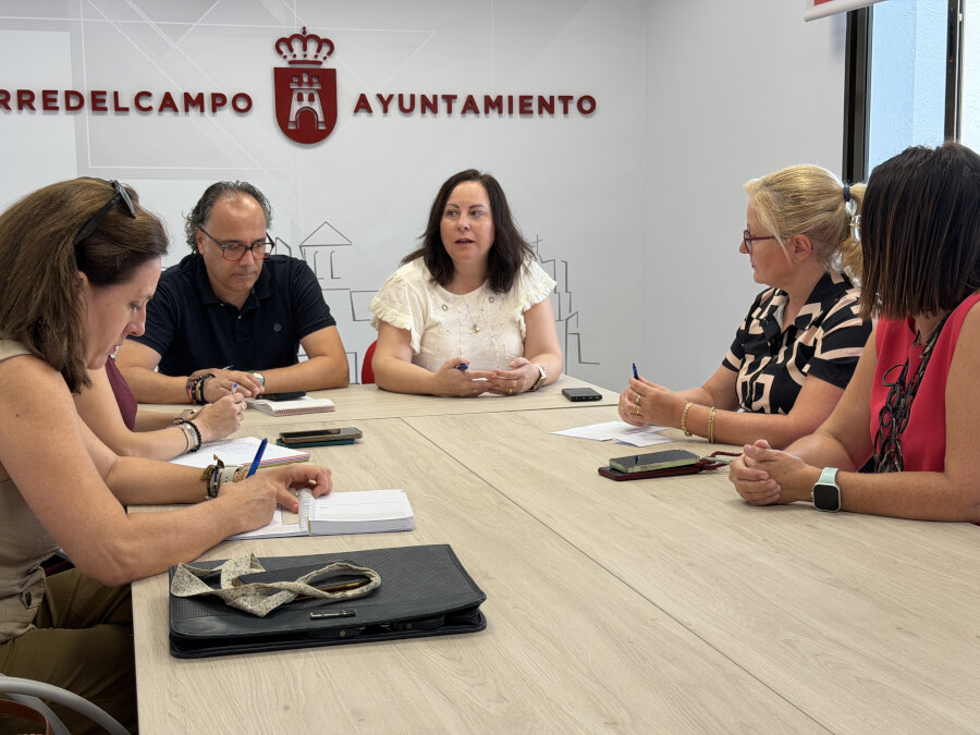 Reunión de coordinación con los centros educativos para analizar el inicio de curso 