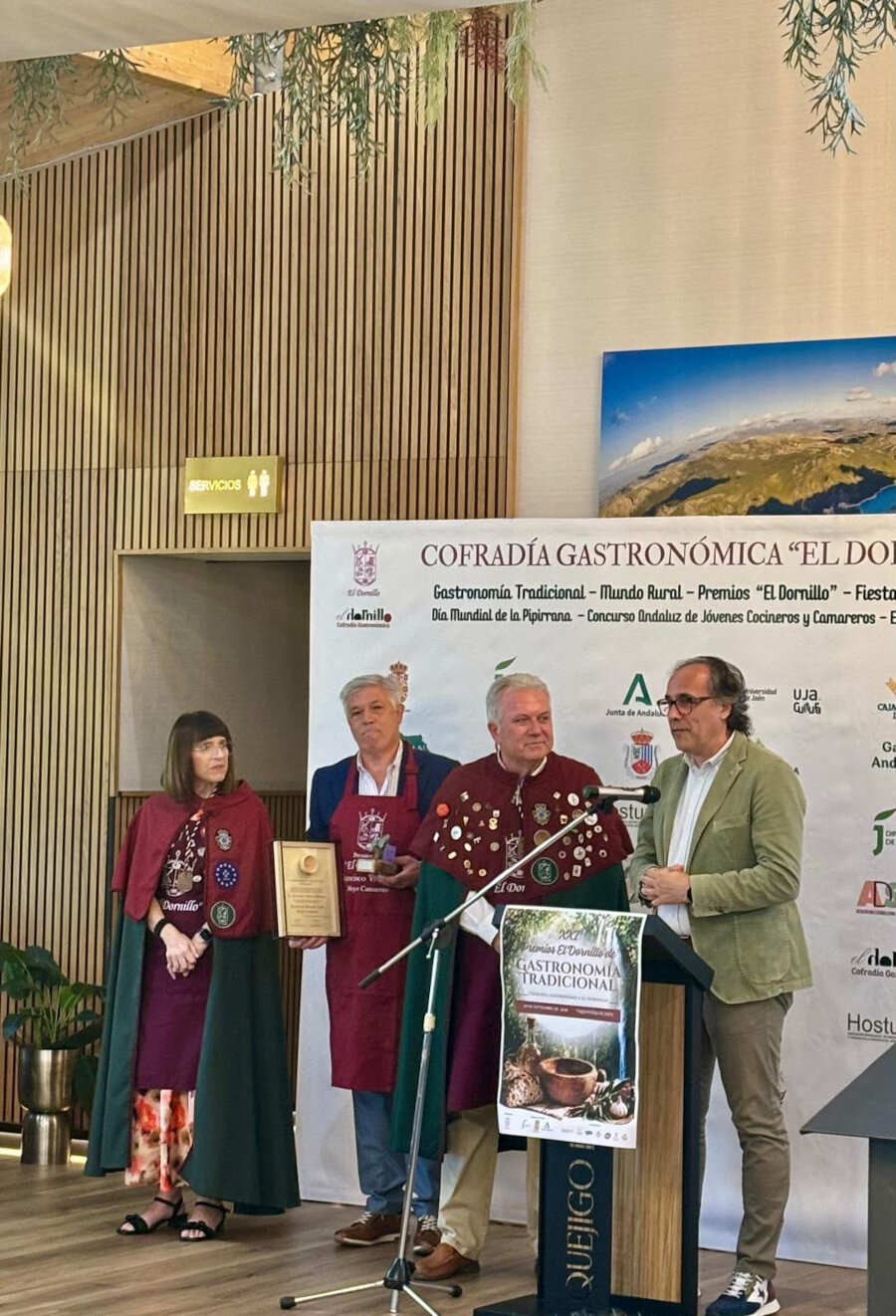 Torredelcampo, presente en los Premios «El Dornillo» con el reconocimiento a Francisco Valderas