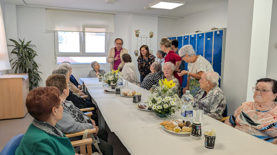 El Centro de Estancia Diurna ‘Arrayán’ celebra sus 20 años compartiendo recuerdos, convivencia e ilusión